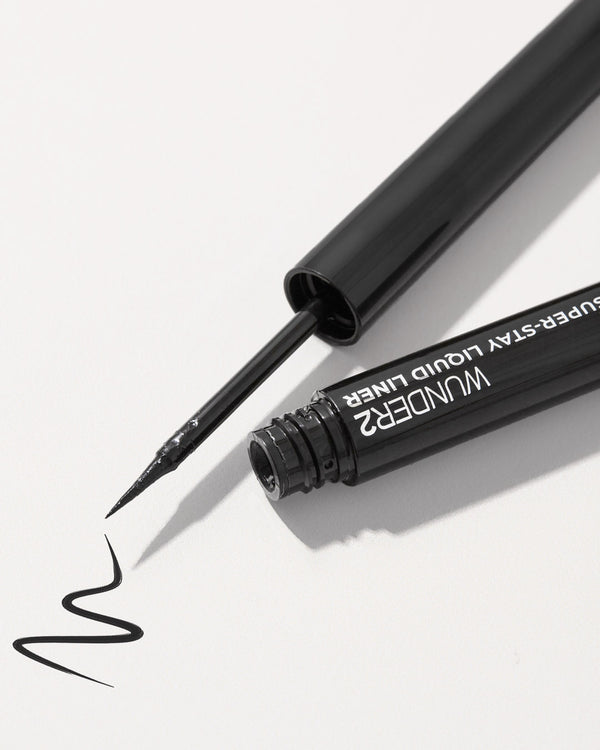 SUPER-STAY LIQUID EYELINER